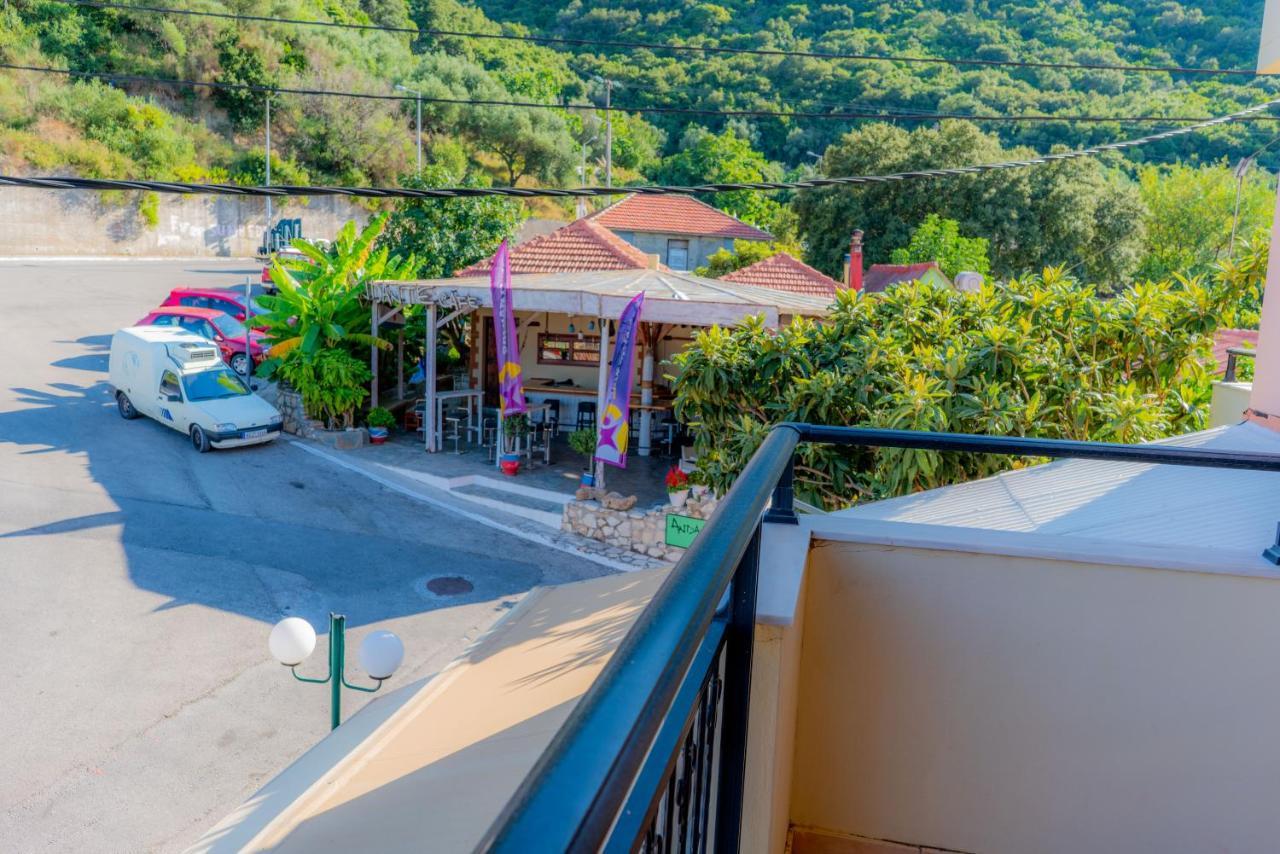 Valsamis Villa Apartments Poros  Zewnętrze zdjęcie