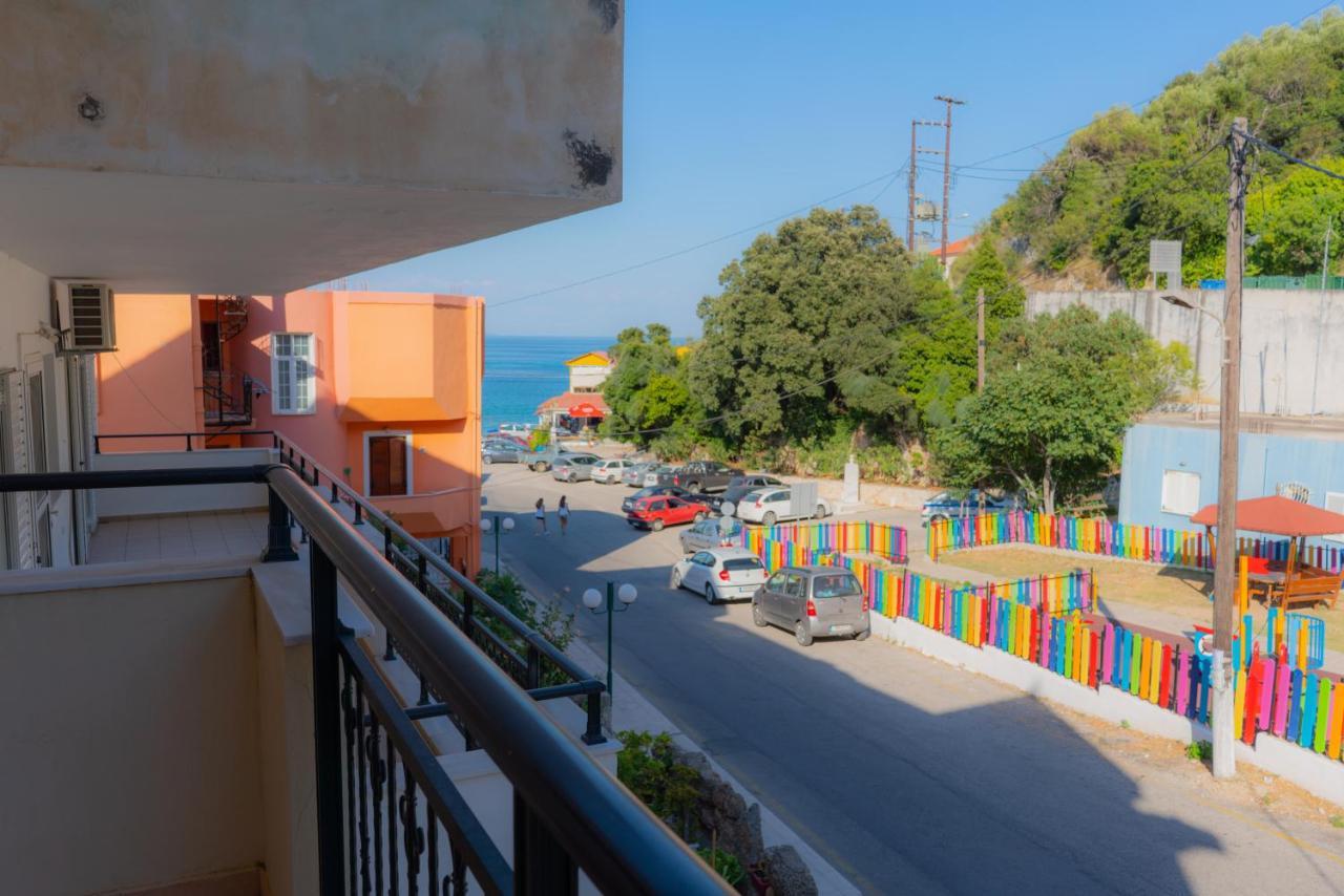 Valsamis Villa Apartments Poros  Zewnętrze zdjęcie