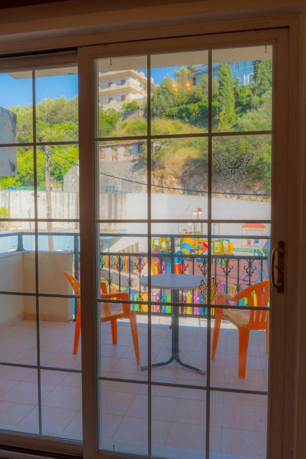 Valsamis Villa Apartments Poros  Zewnętrze zdjęcie