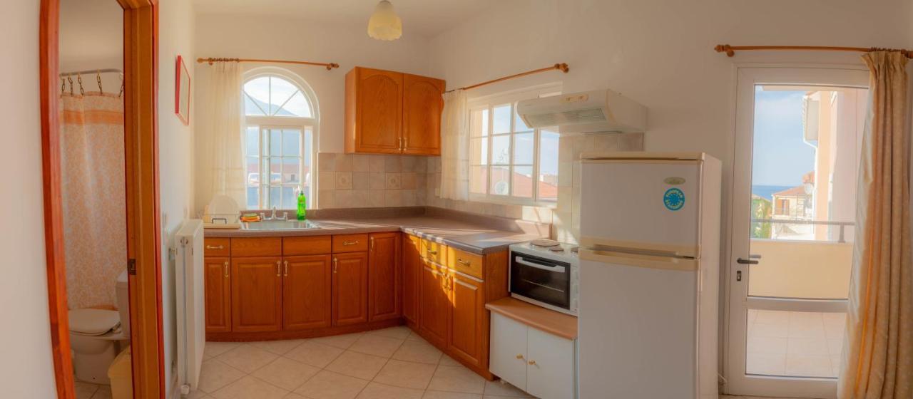 Valsamis Villa Apartments Poros  Zewnętrze zdjęcie