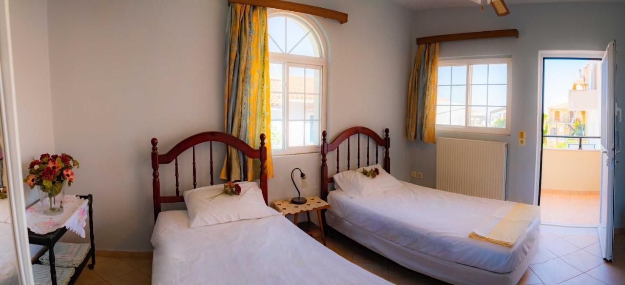 Valsamis Villa Apartments Poros  Zewnętrze zdjęcie