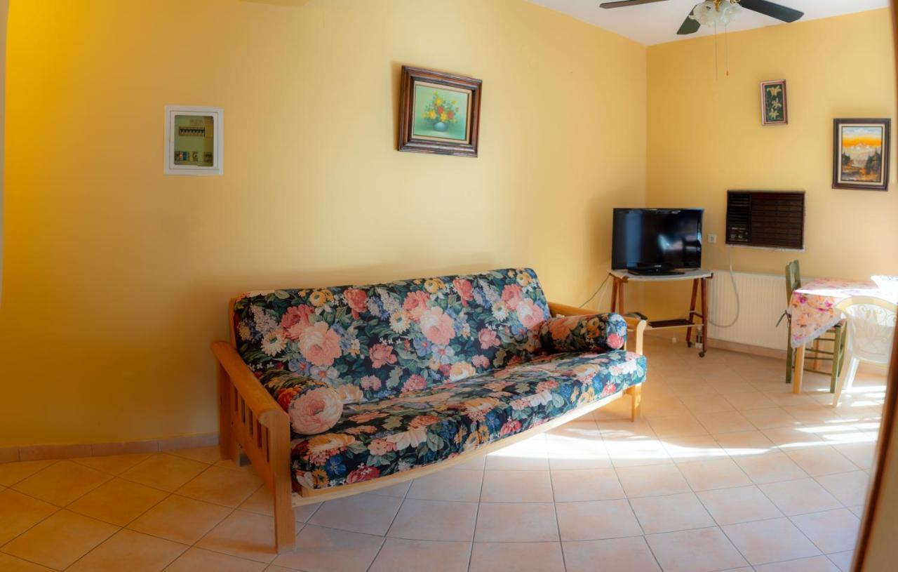 Valsamis Villa Apartments Poros  Zewnętrze zdjęcie